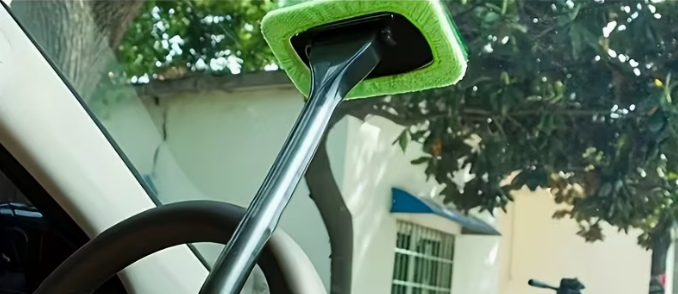Elevate™ Reach & Clean Wiper