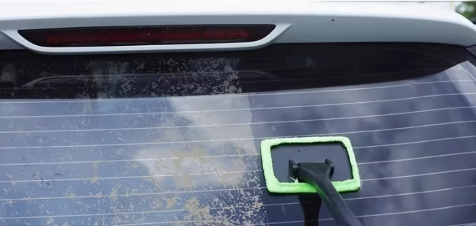 Elevate™ Reach & Clean Wiper